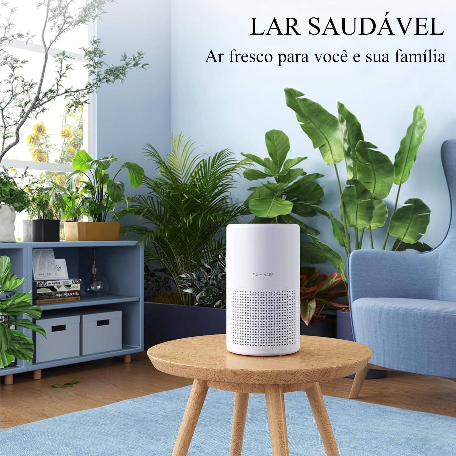 BrisaHush 360™ no home office, ao lado do notebook